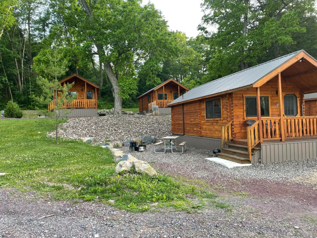 Lakewood Park Campground - Luxury Cabin Barnesville Екстериор снимка